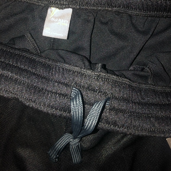 Men’s Old Navy Athletic Shorts - Picture 4 of 7